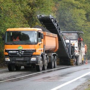 Traficul pe DN 15, întrerupt în zona localităţii Cheţani (Mureş)