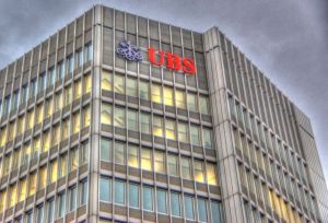 UBS şi Sumitomo Mitsui Trust creează un joint venture pentru managementul averilor