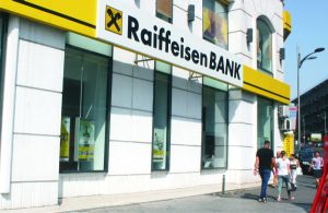 Raiffeisen Bank - peste doua milioane de clienţi persoane fizice, în 2018