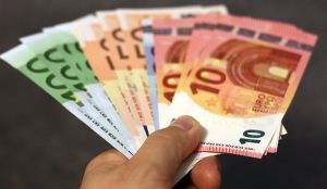 CE alocă 2,5 milioane euro pentru proiecte în oraşele ţării noastre