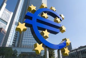 Zona euro riscă să intre într-o stagnare economică prelungită 