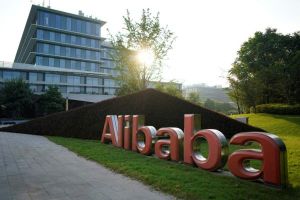 Alibaba a atras până la 12,9 miliarde de dolari într-o listare de referinţă la bursa din Hong Kong