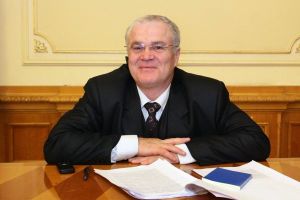 "Preşedintele va declanşa un conflict constituţional dacă va respinge propunerea de premier" 