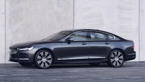 Volvo lansează versiuni noi ale modelelor S90 / V90 şi tehnologie mild hybrid pentru întreaga gamă