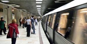 Sindicaliştii de la metrou solicită testarea salariaţilor Metrorex şi achiziţia materialelor de protecţie a personalului