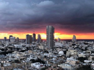 Municipalitatea din Tel Aviv organizeaza un concert dance in timpul apusului de soare 