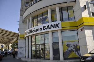 Raiffeisen Bank anunţă creşteri semnificative pentru plăţile electronice din luna martie