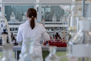 BASF se implică în identificarea ingredientelor active pentru combaterea coronavirusului