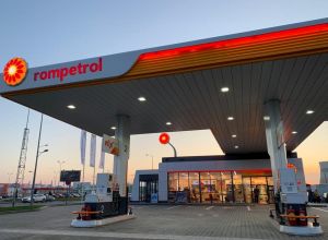 Rompetrol lansează serviciul Cashback în staţiile sale din România