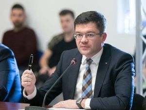 ''Susţin fără echivoc toate proiectele de infrastructură pe care le are azi Moldova''