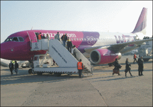 "Wizz Air" România estimează o cifră de afaceri de până la 40 de milioane euro în acest an