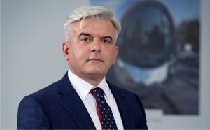 Gabriel Stanciu a declarat: "Suntem în 2020 şi proiectul acesta a început în 2011, au trecut nouă ani şi pare că s-a întins foarte mult lucrarea. Astăzi vin să vă spun ceva ce pare şocant - noi am făcut un record mondial, pe proiectul acesta, de rapiditate, pentru că în mai puţin de un an am instalat centralizare electronică în 10 staţii şi 10 intervale".