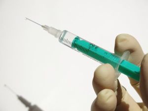 Comisia Europeană vrea ca statele UE să lanseze campanii mai timpurii de vaccinare antigripală