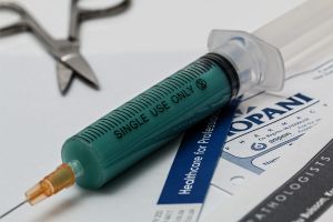 Rusia anunţă un acord cu AstraZeneca pentru un vaccin împotriva Covid-19