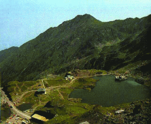 La Bâlea Lac există unicul hotel de gheaţă din Europa.