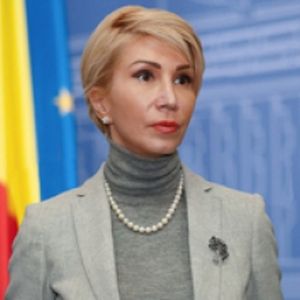 "Dacă până acum vedeam spitale regionale pe hârtie, drumuri expres desenate, acum se lucrează intens"