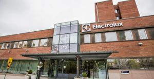 Electrolux reia plata dividendelor în urma redresării câştigurilor