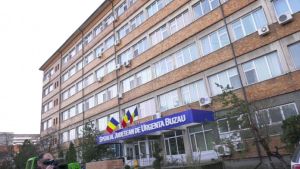 Secţiile ATI, suprasolicitate. Ministerul Sănătăţii cere suplimentarea paturilor