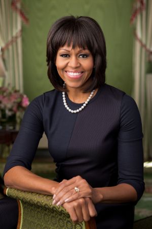 Michelle Obama îl atacă, cu o lună înainte de alegeri pe Trump