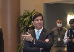 Mark Esper (Sursa foto: Wikipedia)