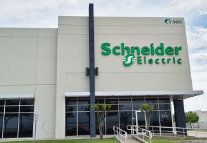 Schneider Electric introduce Easy UPS 3L pentru a susţine continuitatea operaţiunilor companiilor