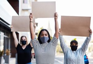 Mii de persoane au participat la un protest împotriva restricţiilor la Londra