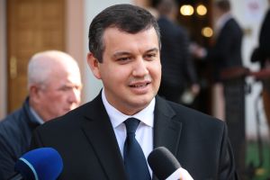 "Vom milita ca în următorul Parlament să se modifice legea, astfel încât referendumul să poată fi organizat online"