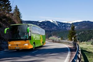 FlixBus anunţă primele conexiuni spre Republica Moldova