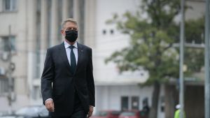 Klaus Iohannis participă la deschiderea tronsonului de autostradă A 7, varianta ocolitoare Bacău