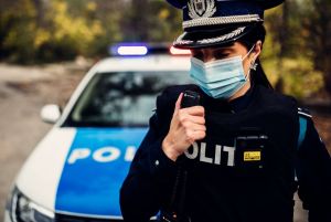 Un poliţist din Gorj a tras accidental cu arma într-o încăpere alăturată secţiei de votare