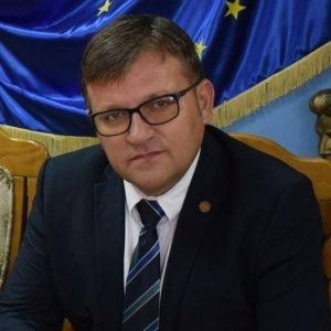 "Înlocuirea lui Orban cu Florin Cîţu înseamnă continuarea haosului şi a morţii pe frontul de luptă cu pandemia"