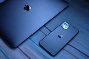 Laptopurile Apple ar putea încărca wireless iPhone-urile