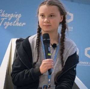 Greta Thunberg l-a parafrazat pe Donald Trump într-un tweet de adio la încheierea mandatului prezidenţial