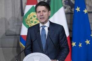 Giuseppe Conte se pregăteşte să demisioneze