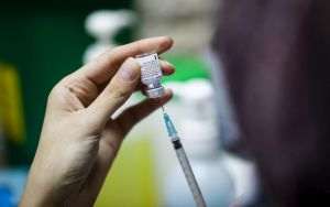 0,044% dintre israelienii vaccinaţi au contractat COVID-19 după o săptămână de la a doua doză de vaccin Pfizer/BioNtech