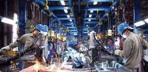 Producţia industrială a României a scăzut cu 9,2% 