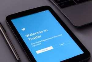 Twitter Inc. se aşteaptă la dublarea veniturilor anuale în 2023