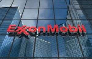 Exxon Mobil îşi reduce cu 7% forţa de muncă din Singapore