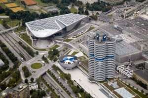 BMW şi Daimler vând aplicaţia Park Now companiei suedeze EasyPark