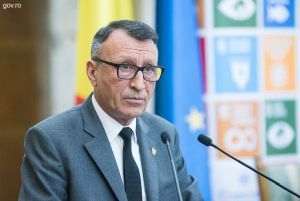 ''Premierul Cîţu s-a specializat să vândă iluzii despre campania de vaccinare şi revenirea la normalitate''