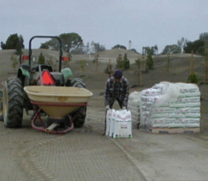 Guvernul trebuie să aprobe în maxim o săptămână acest sprijin, altfel îngrăşămintele nu pot fi produse în timp util pentru agricultori. 