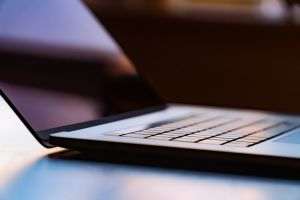 UPT, laptopuri performante pentru fiecare student