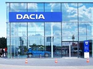 Protest spontan la uzina Dacia