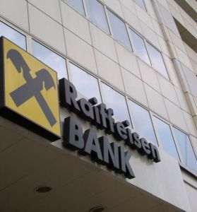 Raiffeisen Bank continuă să acorde credite Noua Casă