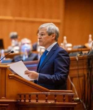 Dacian Cioloş estimează că actuala coaliţie guvernamentală nu va prinde Crăciunul anului 2022