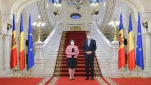 Klaus Iohannis şi Natalia Gavriliţa (sursa foto: Administraţia Prezidenţială)