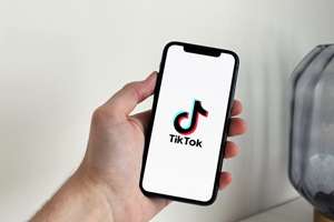 Autoritatea italiană pentru protecţia datelor a avertizat TikTok asupra încălcării regulilor UE de confidenţialitate