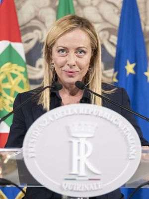 Giorgia Meloni a preluat oficial de la Mario Draghi funcţia de prim-ministru al Italiei