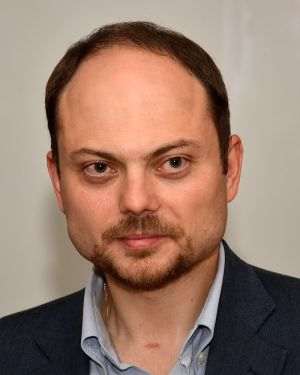 Rusia: Opozantul Vladimir Kara-Murza, condamnat la 25 de ani de închisoare