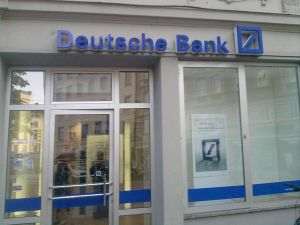  Deutsche Bank a raportat al 11-lea profit trimestrial consecutiv şi a anunţat concedieri